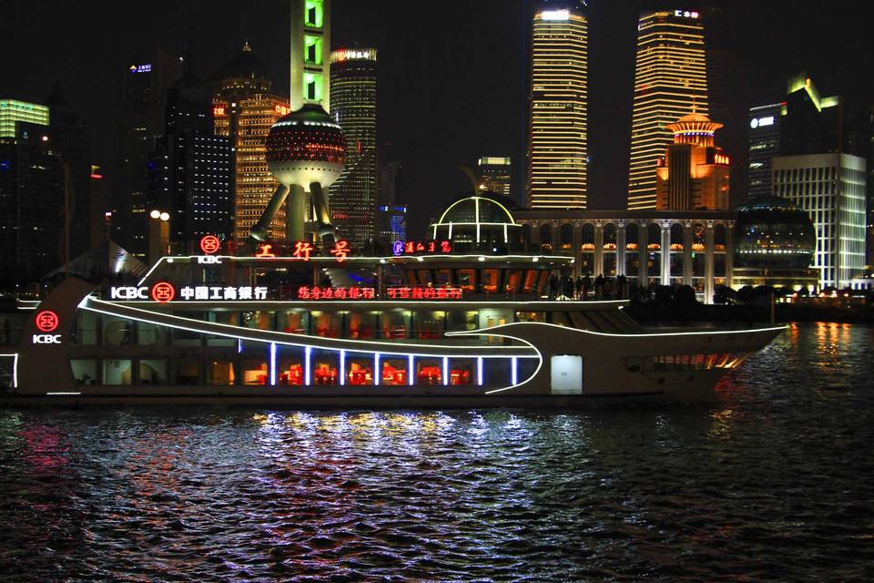  Huangpu River Night Cruise 